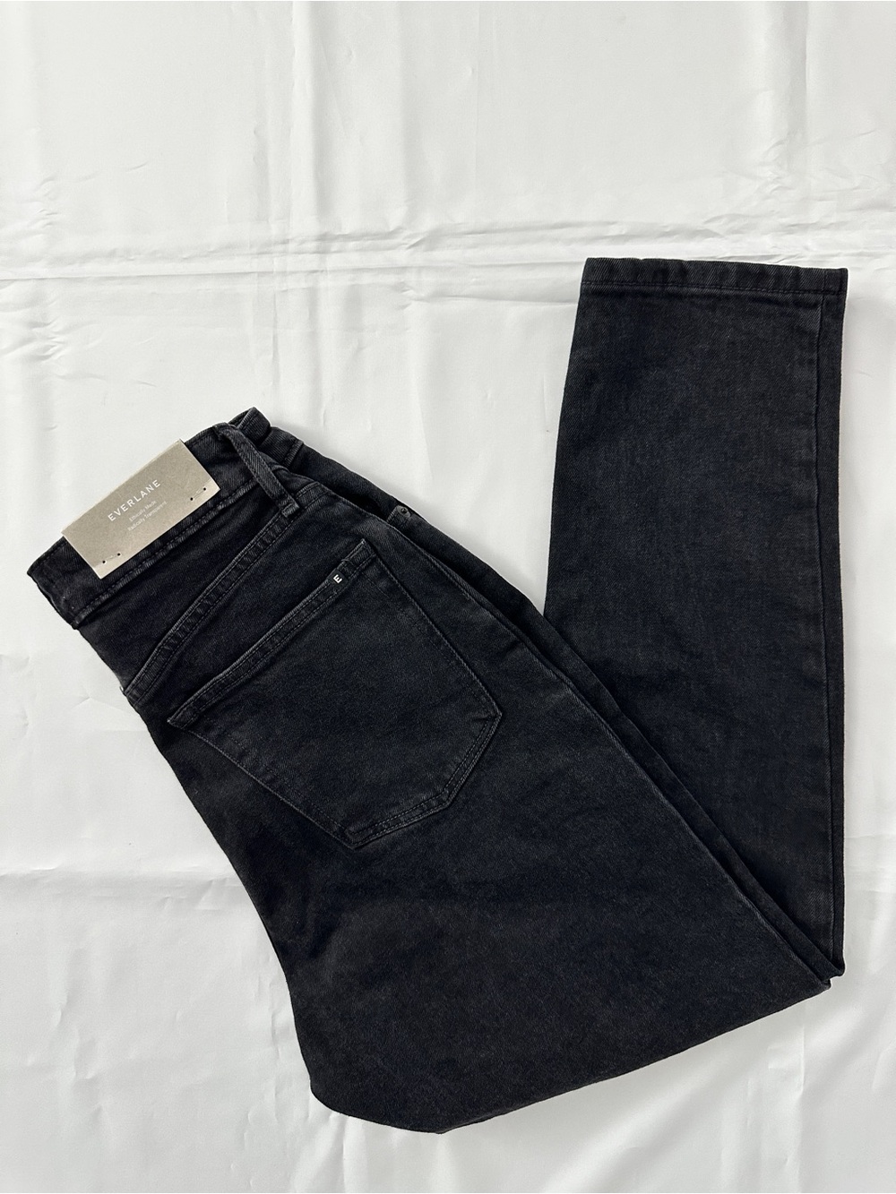 Everlane Women’s The Curvy Cheeky Jean Black Wash Size 26 Crop